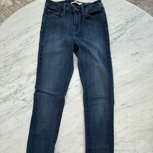 Levi's Dark Blue Women's Skinny Jeans